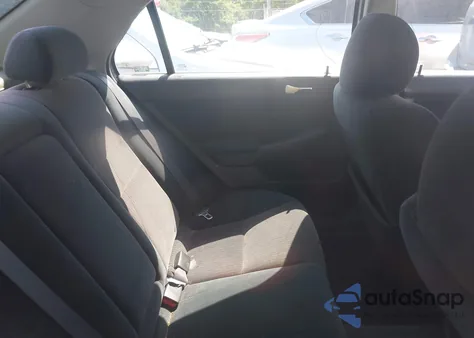 2003 Honda Accord 2.4 Lx z USA, uszkodzony, nr VIN 1HGCM56373A016244